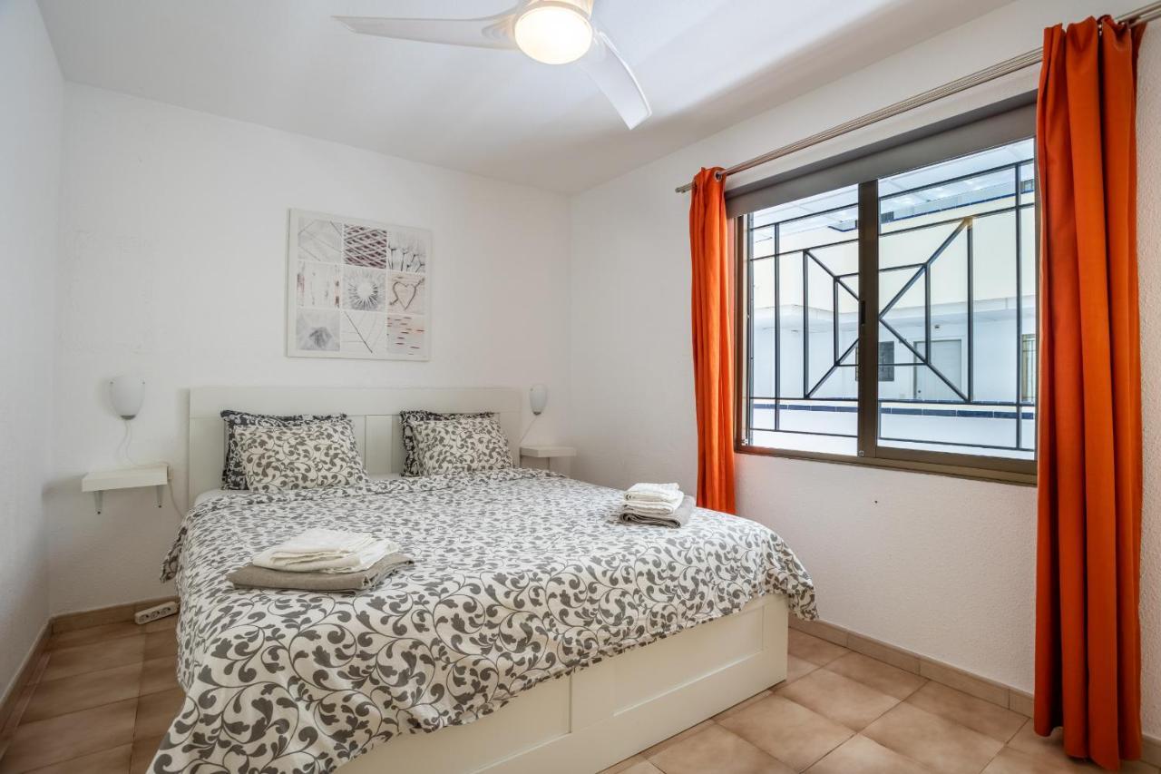 Castle Harbour Phoebe'S Flat Los Cristianos By Lovetenerife 外观 照片