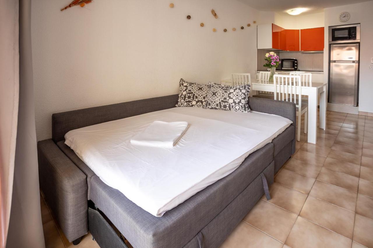 Castle Harbour Phoebe'S Flat Los Cristianos By Lovetenerife 外观 照片